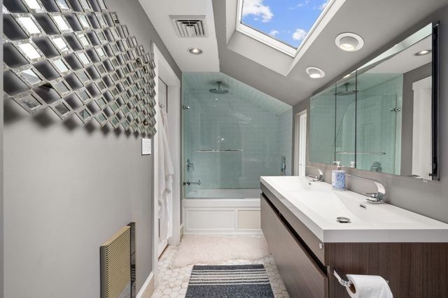 70 Osgood Street, Andover, MA 01810