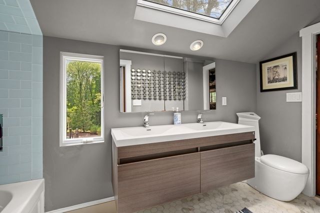 70 Osgood Street, Andover, MA 01810