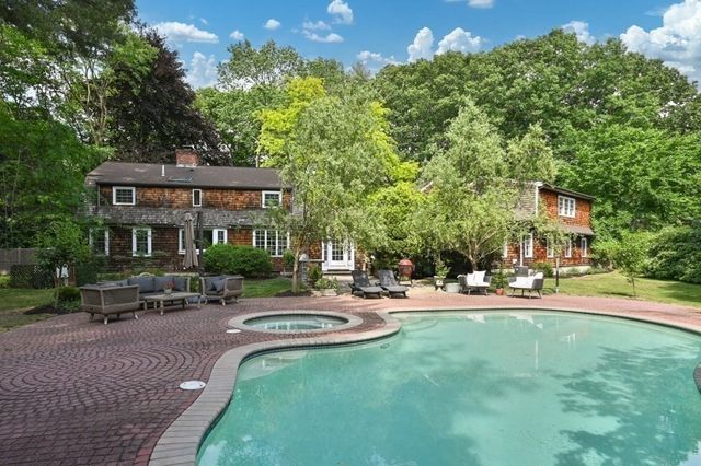 70 Osgood Street, Andover, MA 01810