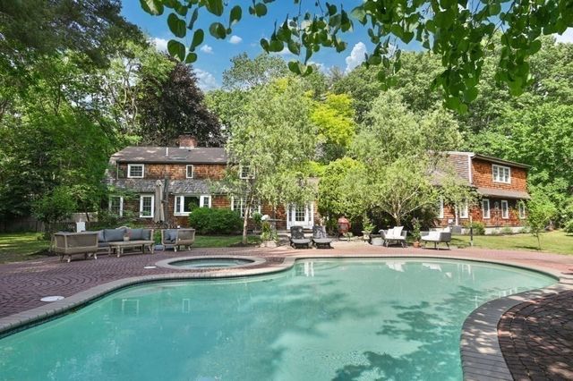 70 Osgood Street, Andover, MA 01810