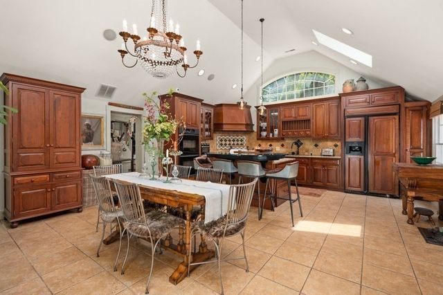 70 Osgood Street, Andover, MA 01810