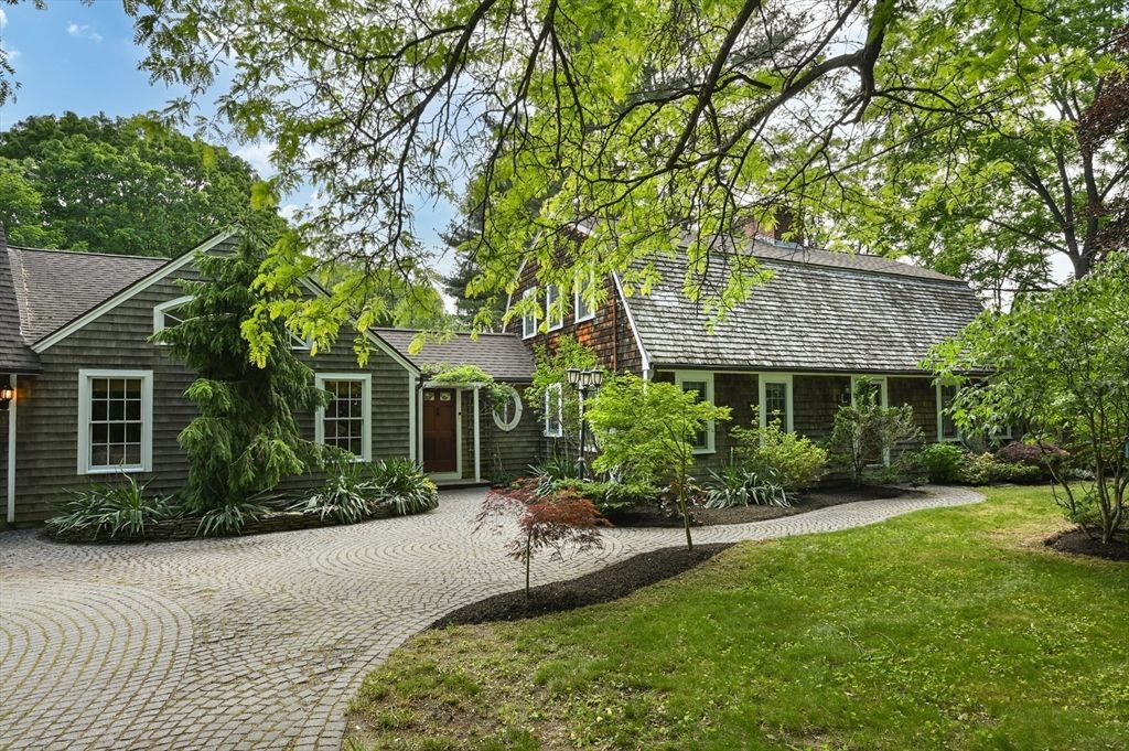 70 Osgood Street, Andover, MA 01810