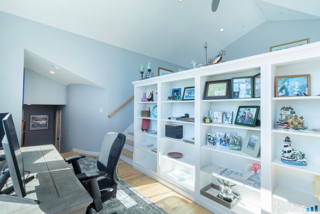 24 Indian Drive, Clinton, CT 06413