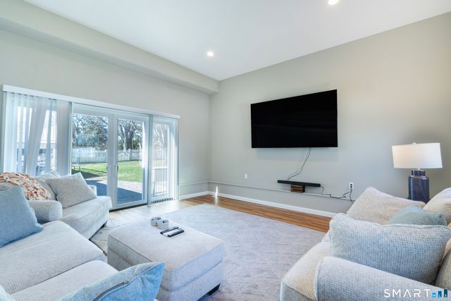 24 Indian Drive, Clinton, CT 06413