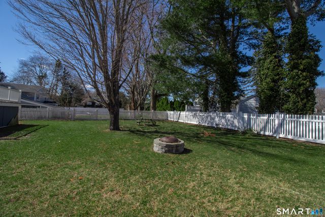 24 Indian Drive, Clinton, CT 06413