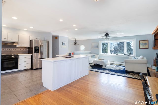 24 Indian Drive, Clinton, CT 06413