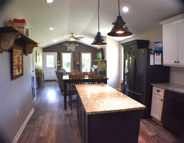 134 County Road 2749, Mineola, TX 75773