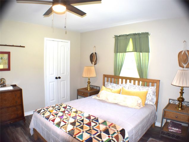 134 County Road 2749, Mineola, TX 75773