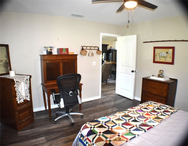 134 County Road 2749, Mineola, TX 75773