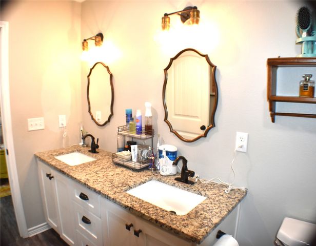 134 County Road 2749, Mineola, TX 75773