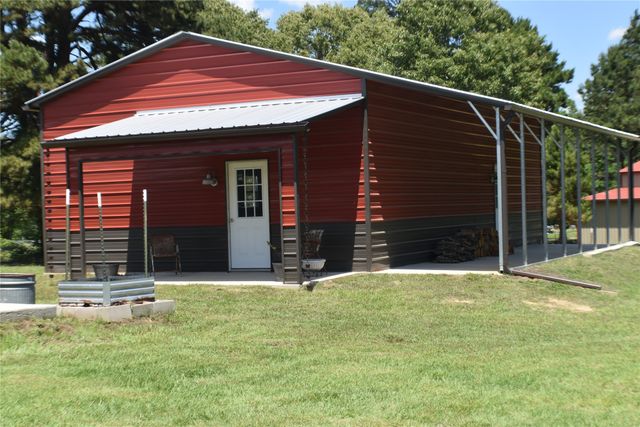 134 County Road 2749, Mineola, TX 75773