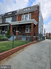 409 FARRAGUT ST NW, Washington, DC 20011