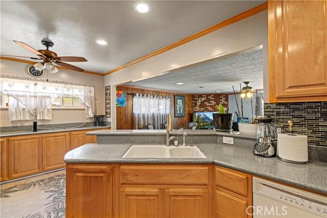 7463 Mason Avenue, Winnetka (los Angeles), CA 91306