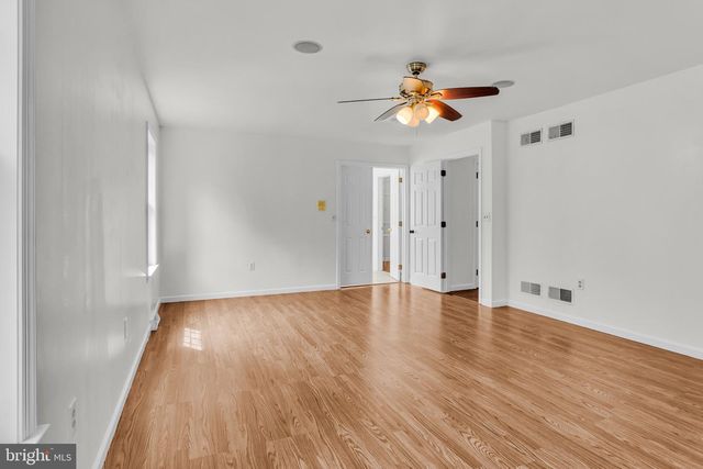 2292 FOREST LN, Harrisburg, PA 17112