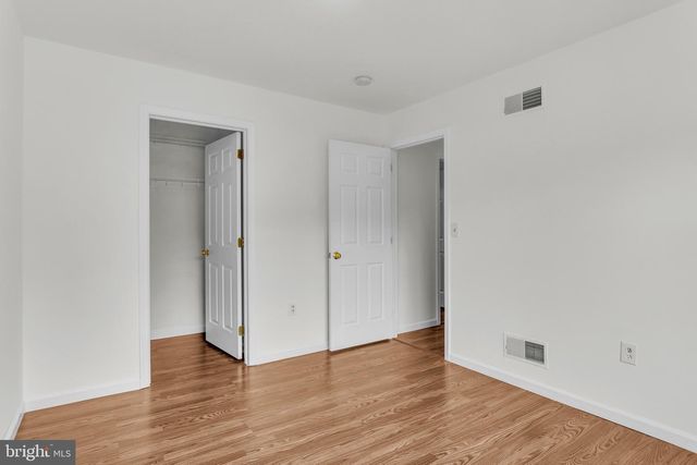 2292 FOREST LN, Harrisburg, PA 17112