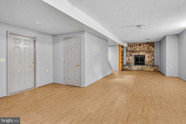 2292 FOREST LN, Harrisburg, PA 17112