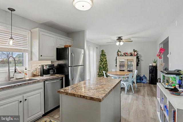 238 CHELMSFORD DR, Marietta, PA 17547