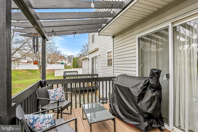 238 CHELMSFORD DR, Marietta, PA 17547