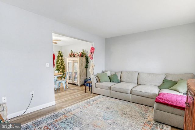 238 CHELMSFORD DR, Marietta, PA 17547