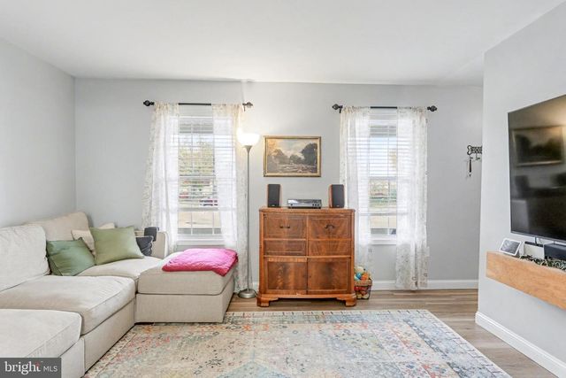 238 CHELMSFORD DR, Marietta, PA 17547