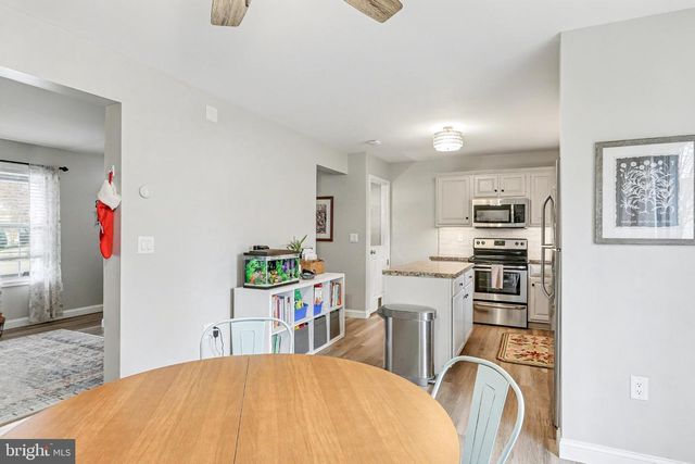 238 CHELMSFORD DR, Marietta, PA 17547