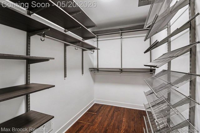 2808 Donegal Drive, Troy, MI 48098