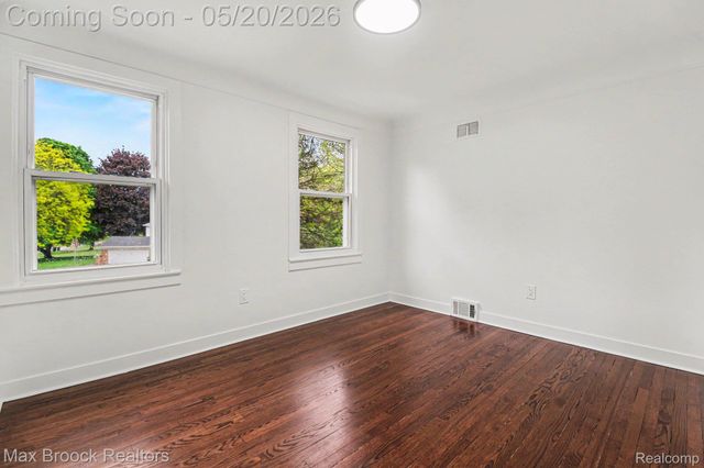 2808 Donegal Drive, Troy, MI 48098
