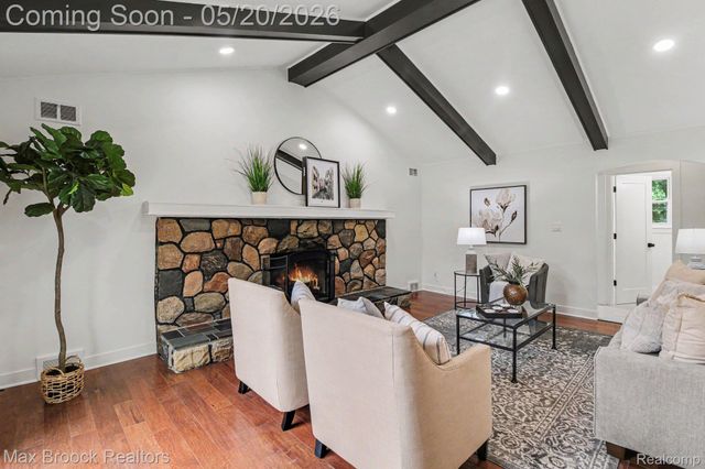 2808 Donegal Drive, Troy, MI 48098