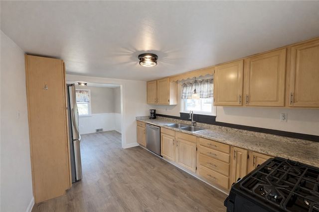 708 North Ave, Beaver, PA 15009