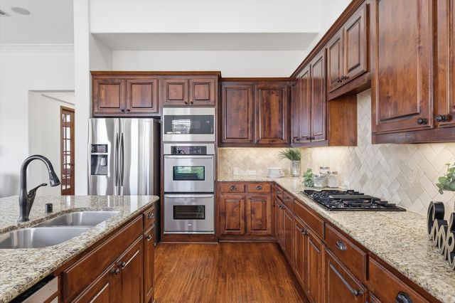 329 Farm View Trail, Keller, TX 76248