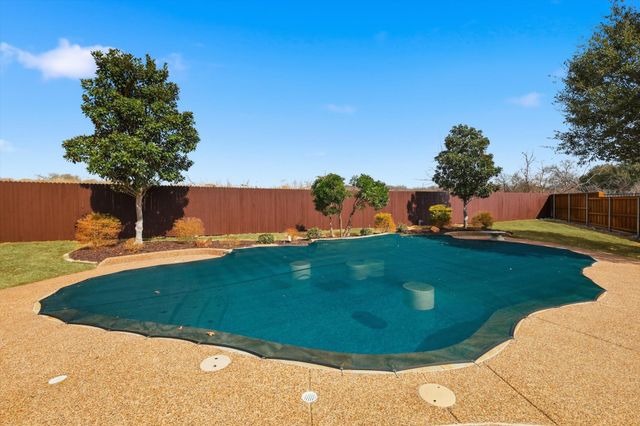 329 Farm View Trail, Keller, TX 76248