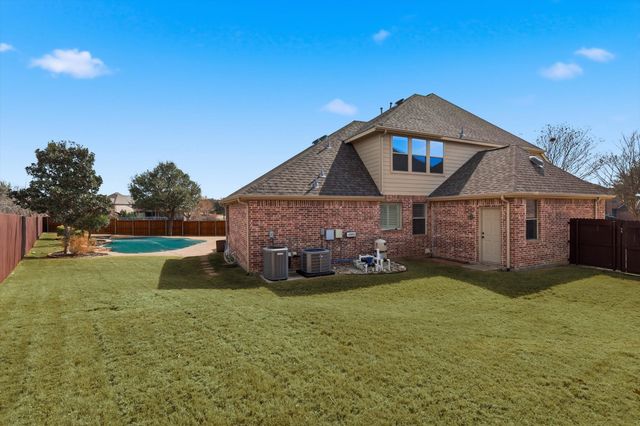 329 Farm View Trail, Keller, TX 76248