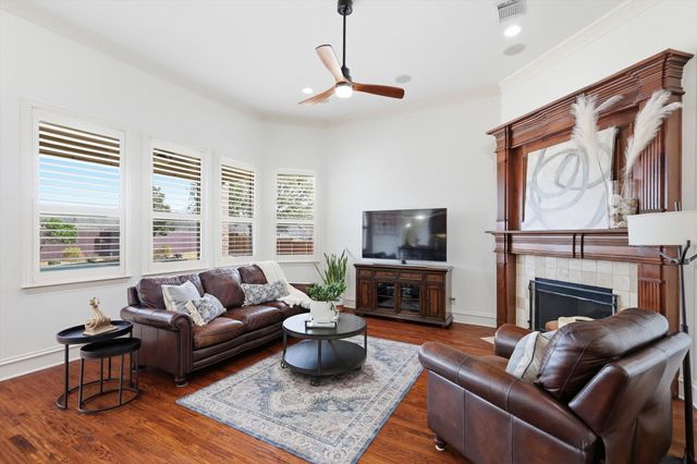 329 Farm View Trail, Keller, TX 76248