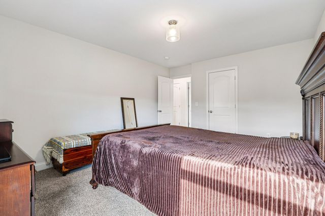 3135 Chipping Camden, Latonia, KY 41015