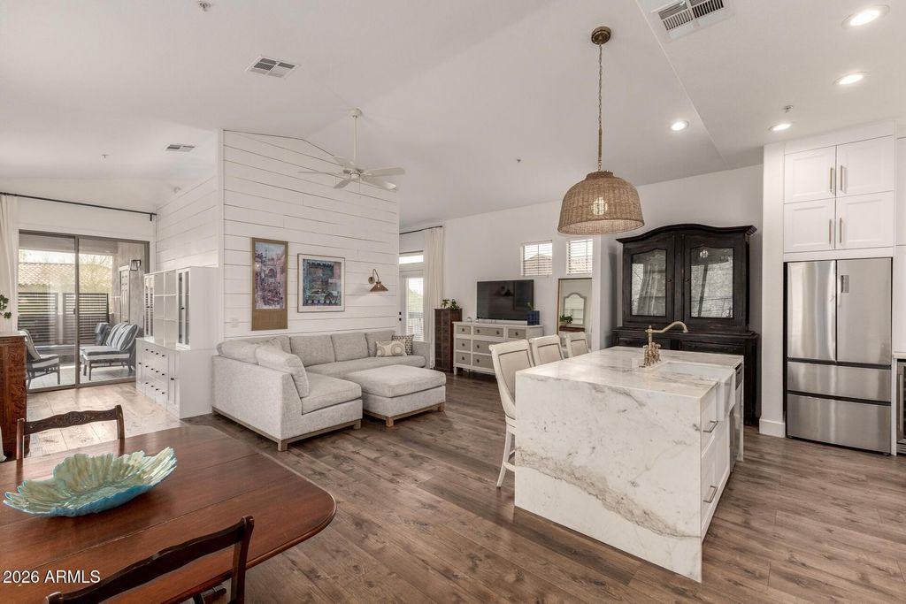 20801 N 90TH Place 228, Scottsdale, AZ 85255