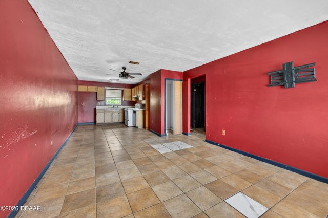 1290 9th St Apt 208, Daytona Beach, FL 32117