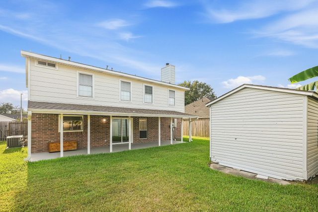 10027 Glenkirk Drive, Houston, TX 77089