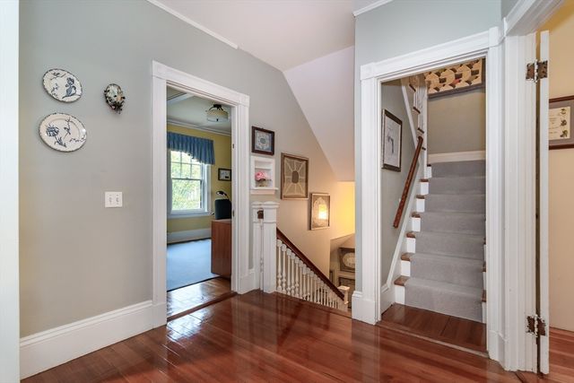 18 Eaton Court, Wellesley, MA 02481