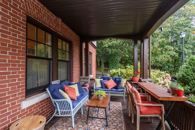 18 Eaton Court, Wellesley, MA 02481