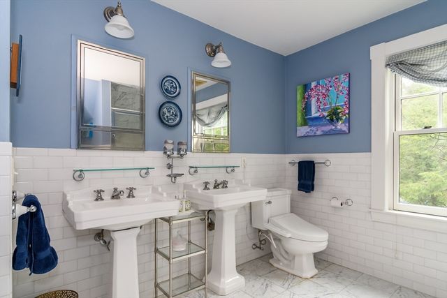 18 Eaton Court, Wellesley, MA 02481