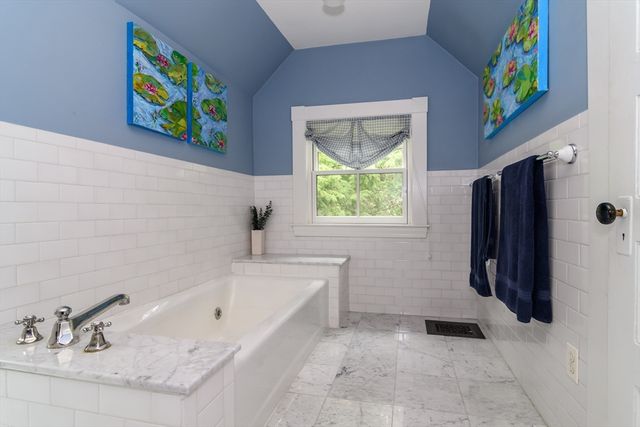 18 Eaton Court, Wellesley, MA 02481