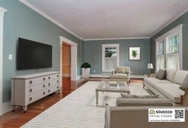 18 Eaton Court, Wellesley, MA 02481