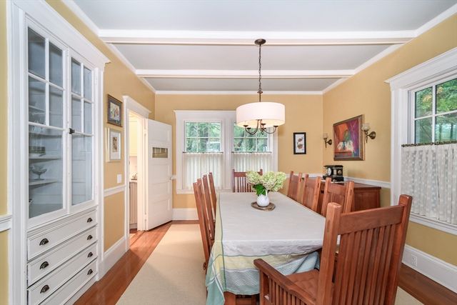 18 Eaton Court, Wellesley, MA 02481