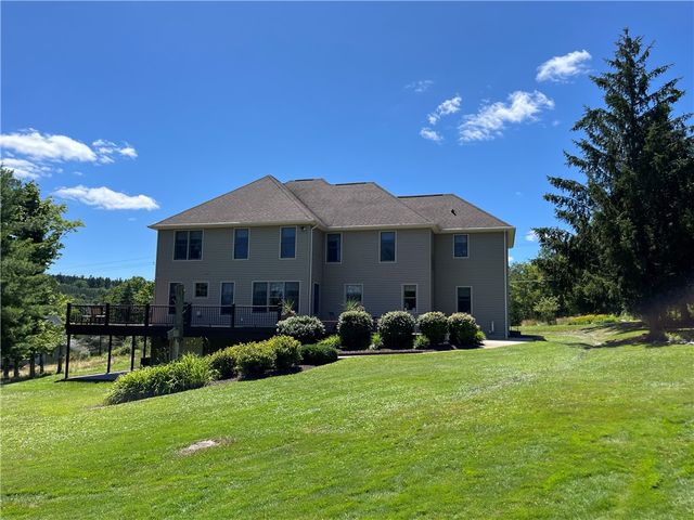 270 West Hill Rd A, Big Flats, NY 14814