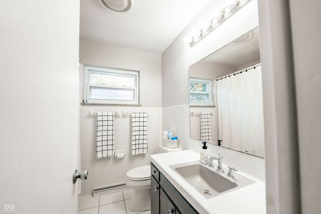 4844 E 71st Street, Indianapolis, IN 46220