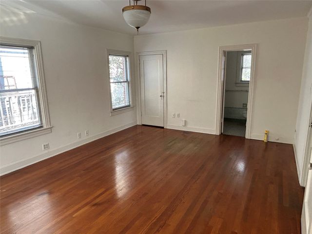 2038 Lexington Street, Houston, TX 77098