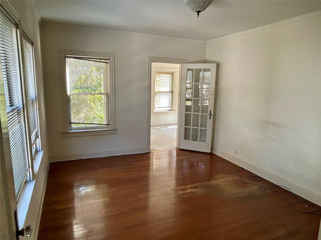 2038 Lexington Street, Houston, TX 77098