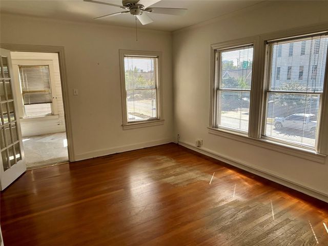 2038 Lexington Street, Houston, TX 77098