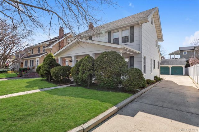 2530 Parkview Place, Baldwin, NY 11510