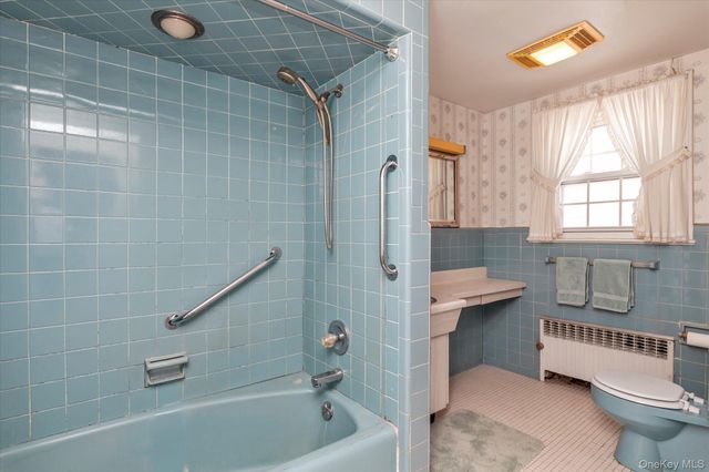 2530 Parkview Place, Baldwin, NY 11510